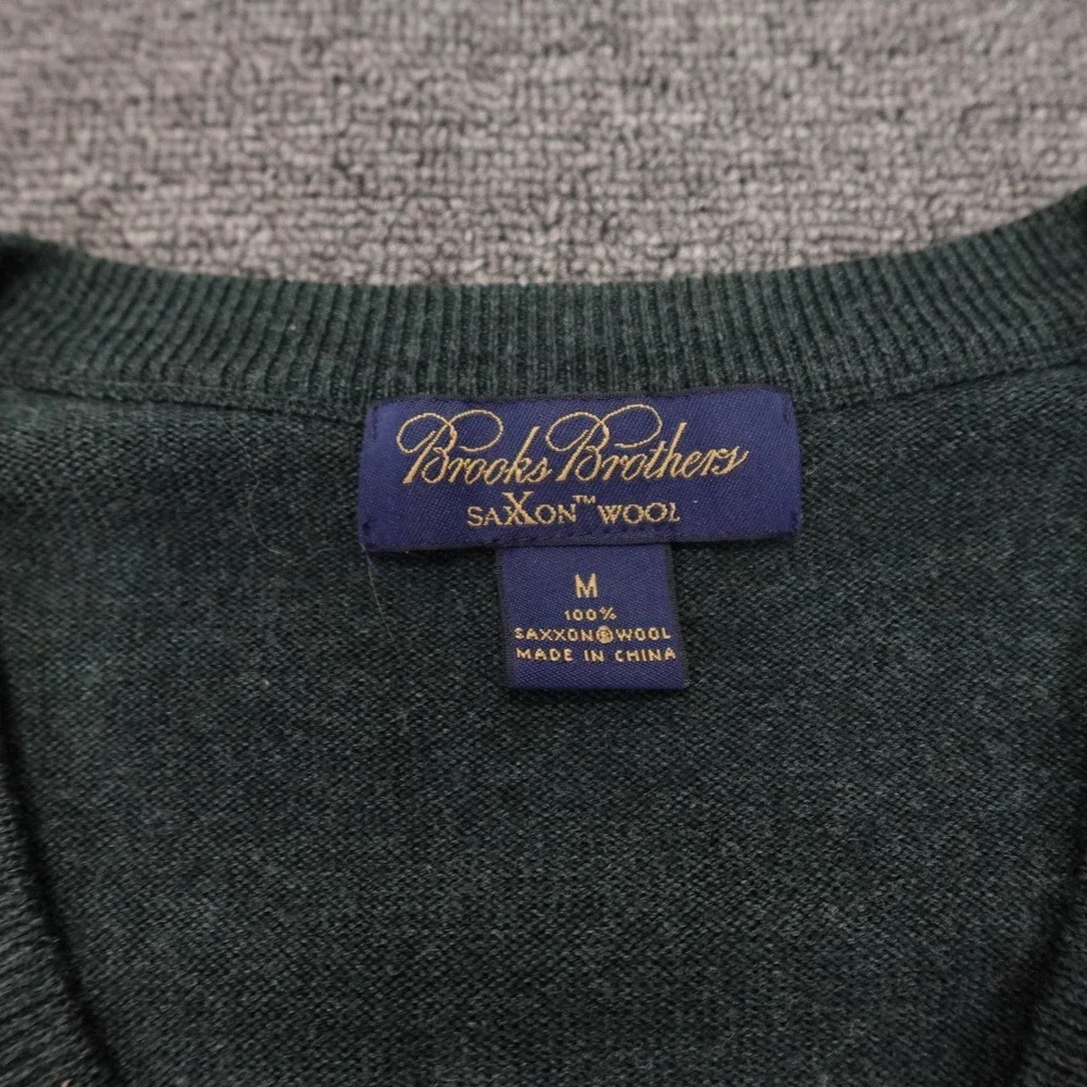 Brooks Brothers Sweater Mens Medium Green V Neck 100% Saxxon Wool Knit Pullover